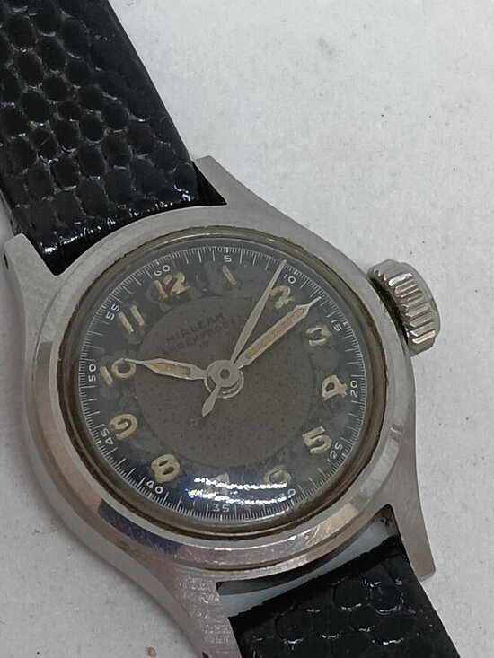 VINTAGE Hialeah Women\'s 22mm Manual Wind 17 Jewel Shockproof Swiss Watch main image 7